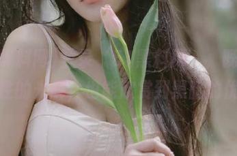 登录‘51黑料网’，既能见证人性的光辉，也能欣赏到黑暗的优雅！
