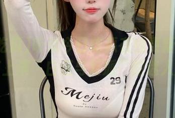 听说今日吃瓜在线更新了：每天都在上演“白莲与反派”的迷人剧场！