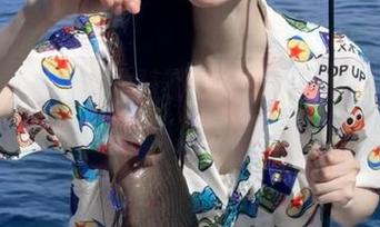 黑料不打烊,万里长征，今晚我们分享那些难以启齿的秘密吧！